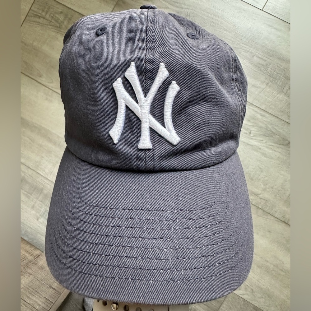 47 New York Yankees Unisex Vintage Navy EUC